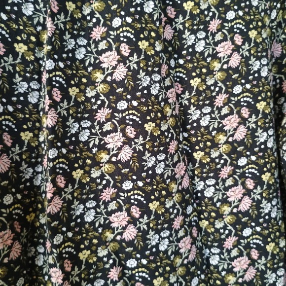 Grace The Perfect Fit Black Floral Long Sleeve Blouse Women's Petite Small - Picture 3 of 7